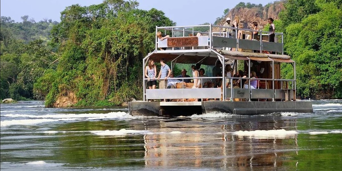 Boat cruise safaris In Murchison Falls National Park: